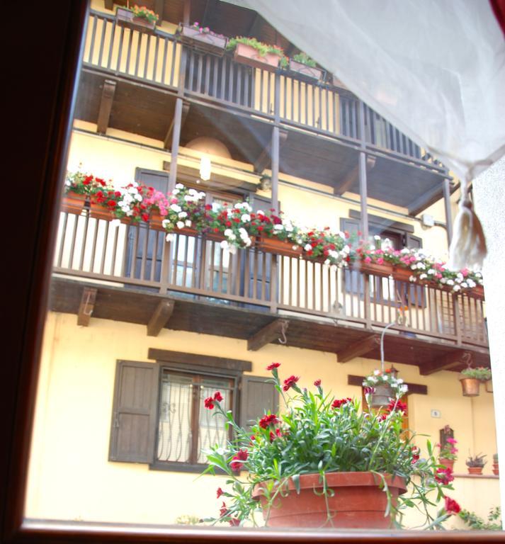 Maisonette Nus Buitenkant foto